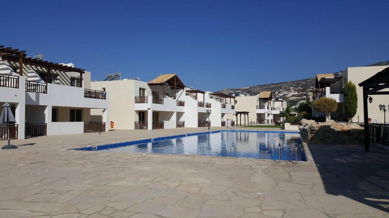 C5 Vanessa Poolside Apartment Pegeia Exterior foto